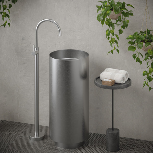 15" Pedestal Stainless Steel Bathroom Sink In Stainless Steel