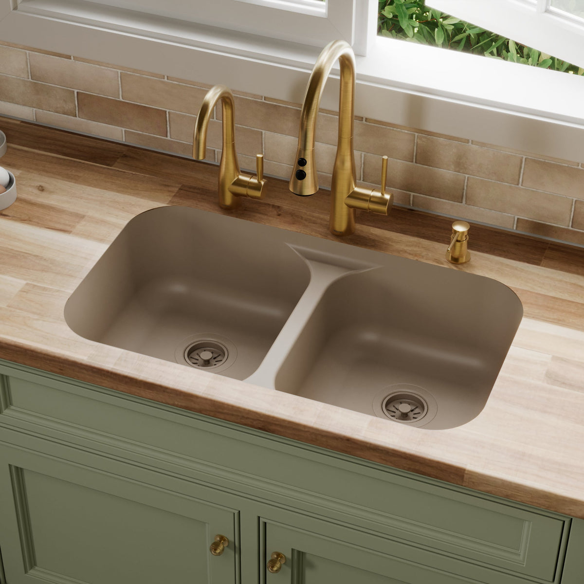 32-7/8" Seamless Undermount Doube Equal Bowl Quartz Composite Kitchen Sink In Concrete