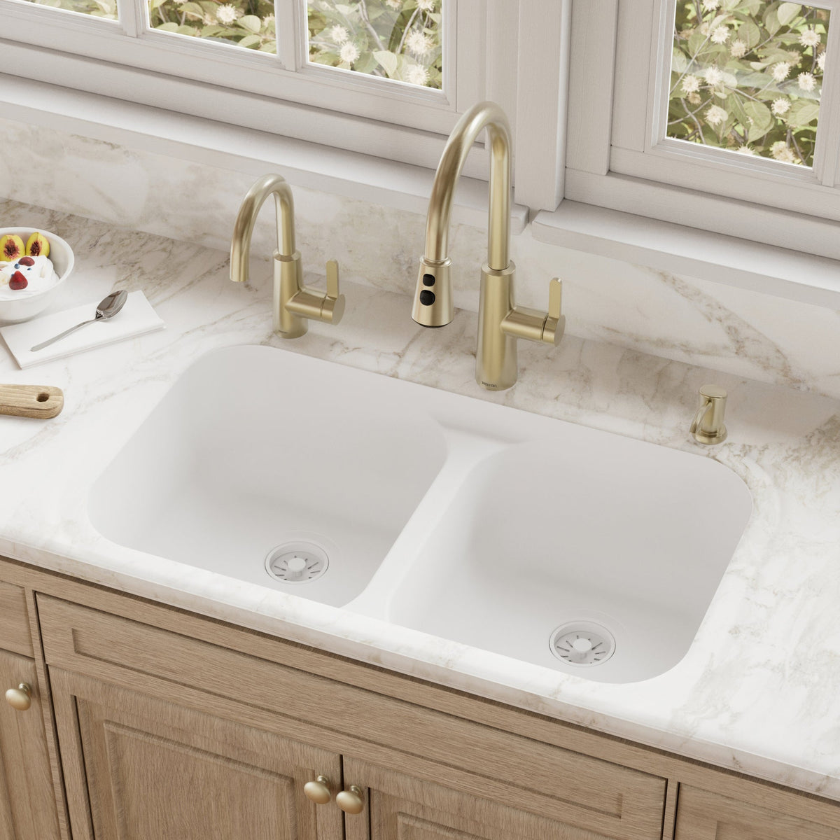 32-7/8" Seamless Undermount Doube Equal Bowl Quartz Composite Kitchen Sink In White