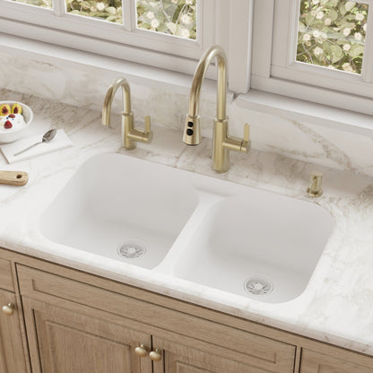 32-7/8" Seamless Undermount Doube Equal Bowl Quartz Composite Kitchen Sink In White
