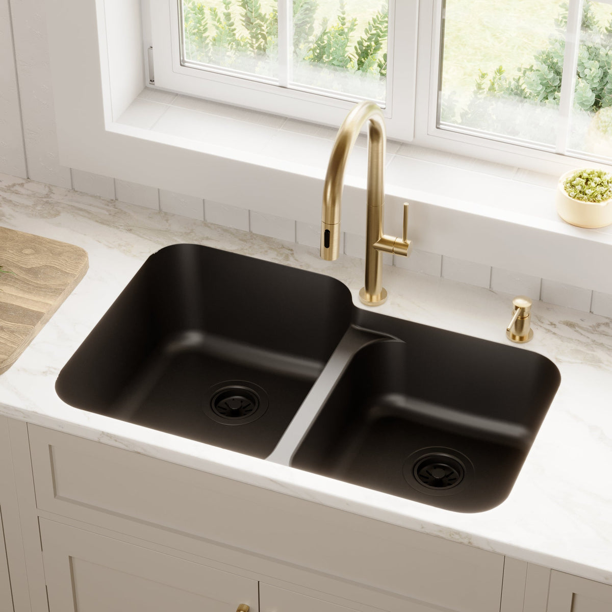 32-3/8" Seamless Undermount Double Offset Bowl Quartz Composite Kitchen Sink In Black