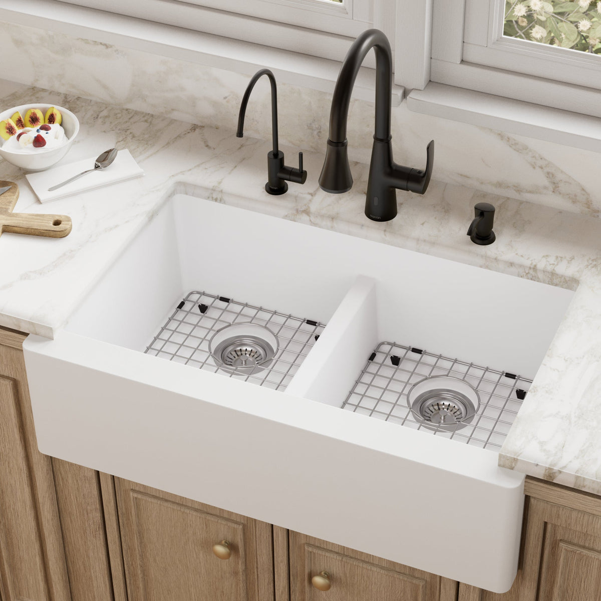34" Farmhouse Double Equal Bowl Quartz Composite Kitchen Sink Kit In White