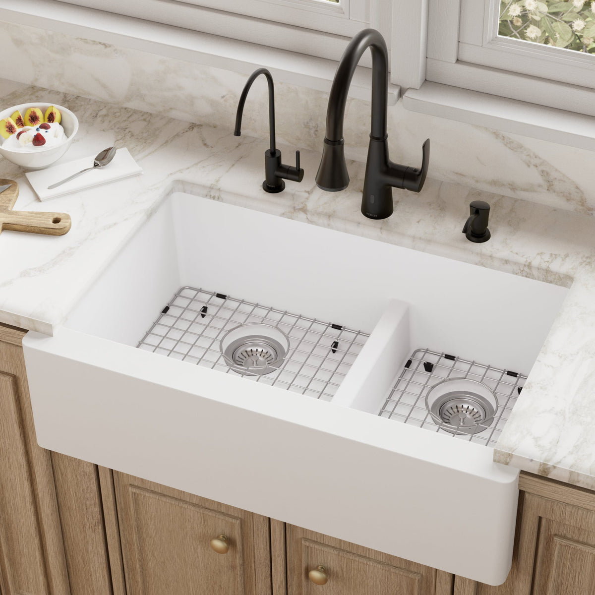 34" Farmhouse Double Offset Bowl Quartz Composite Kitchen Sink Kit In White