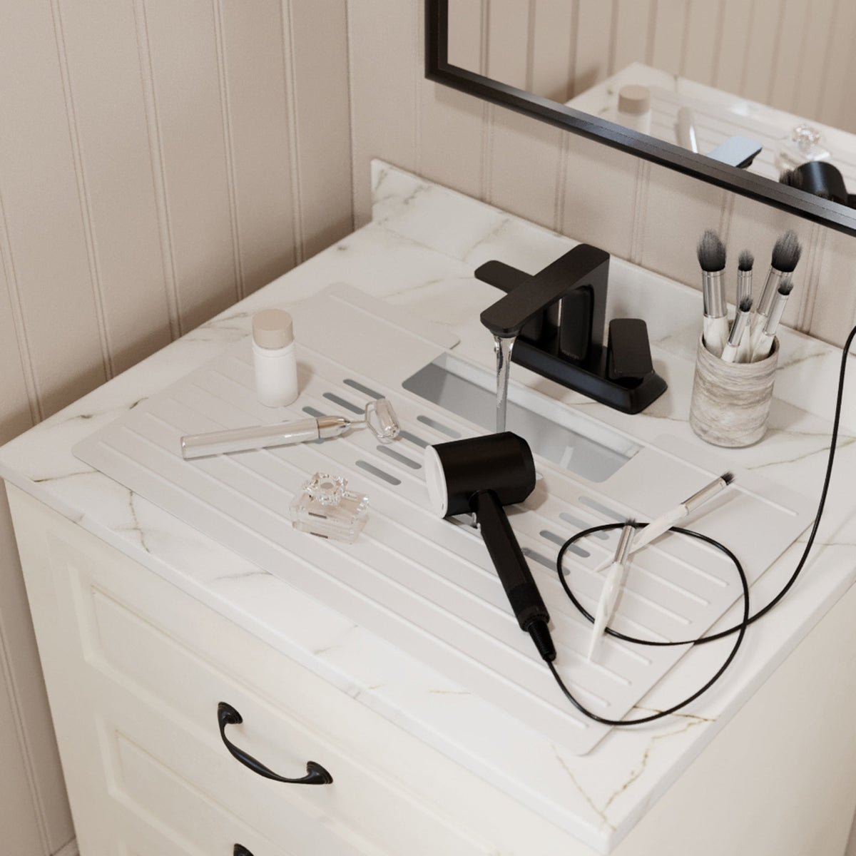 White Vanity Bowl Mat