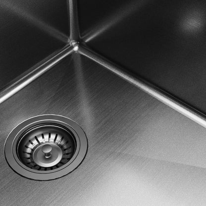 Elite 32" Undermount 16 Gauge Stainless Steel Double Bowl Kitchen Sink In Gunmetal Black