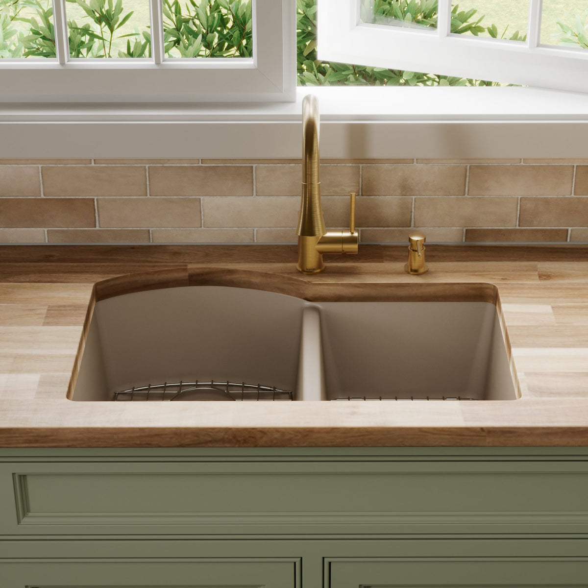 32-1/4" Undermount Double Offset Bowl Quartz Composite Kitchen Sink Kit In Concrete