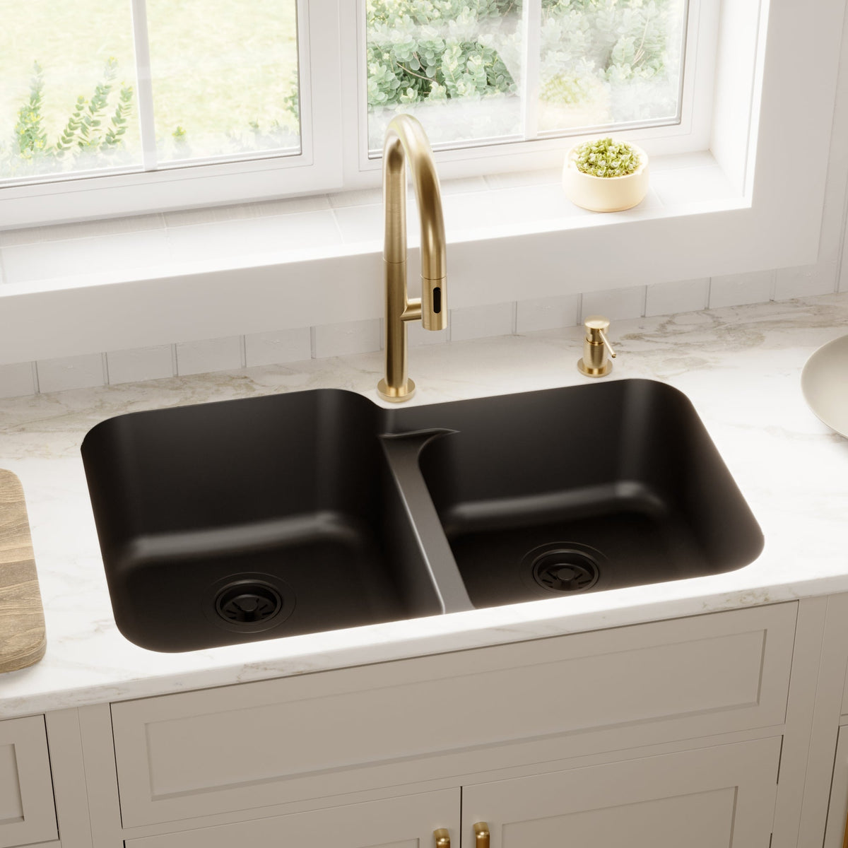 32-3/8" Seamless Undermount Double Offset Bowl Quartz Composite Kitchen Sink In Black