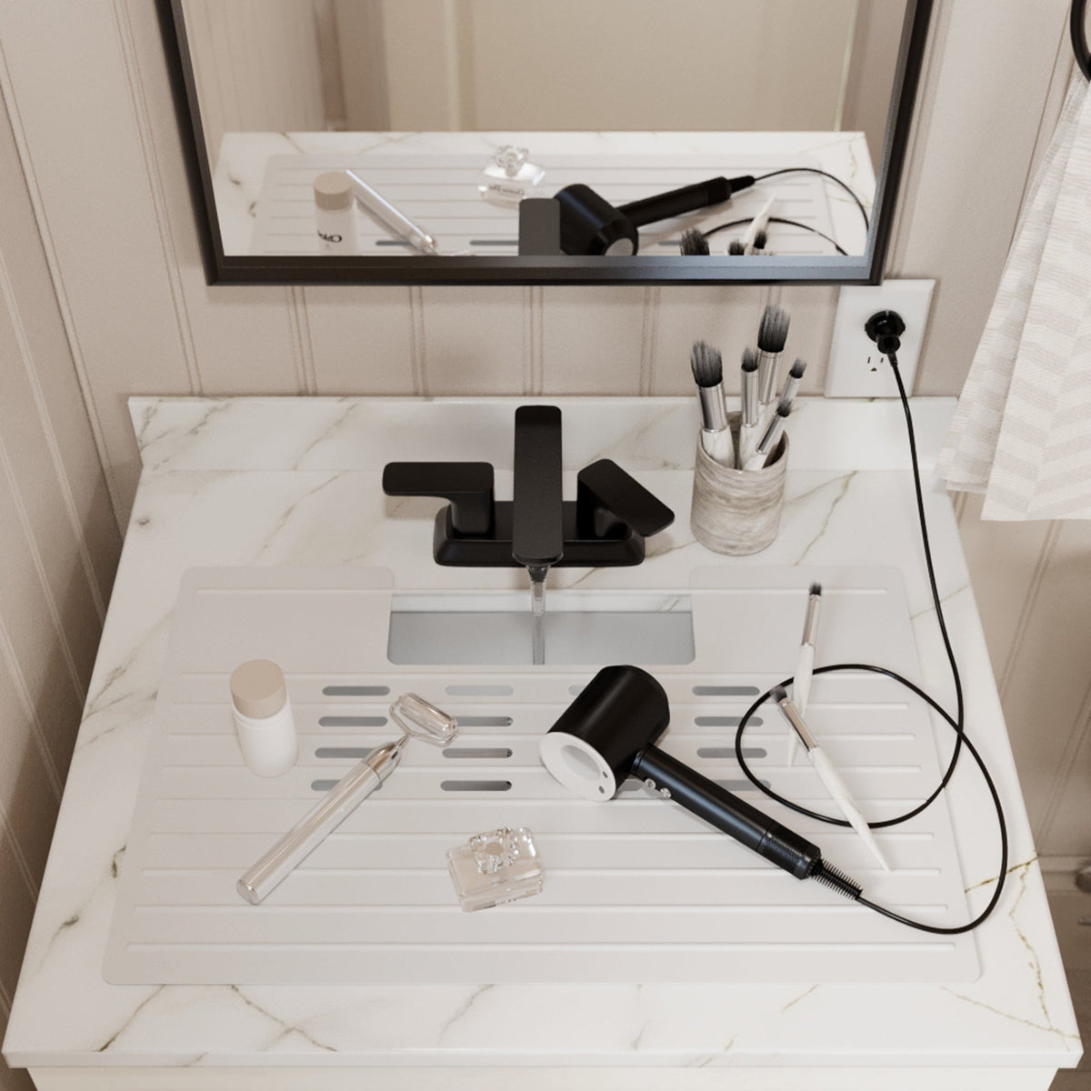 White Vanity Bowl Mat