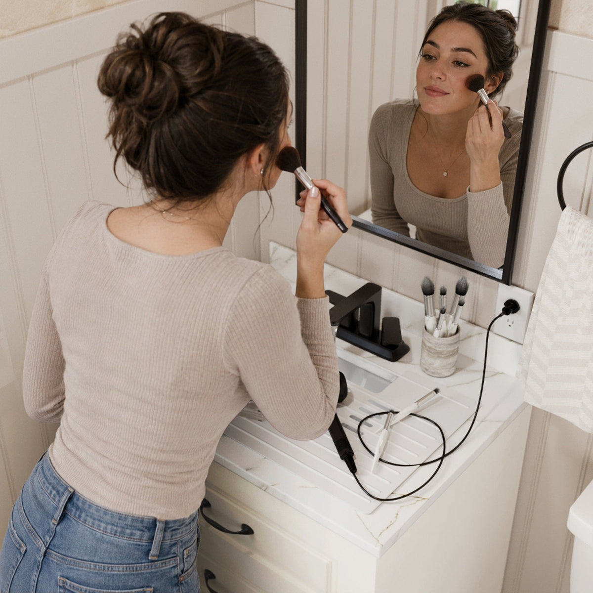 White Vanity Bowl Mat